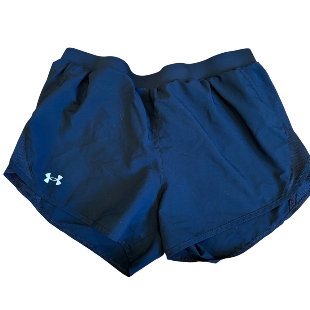 Under‎ Armor fly by 3 inch black shorts women’s size Large Loose Lined